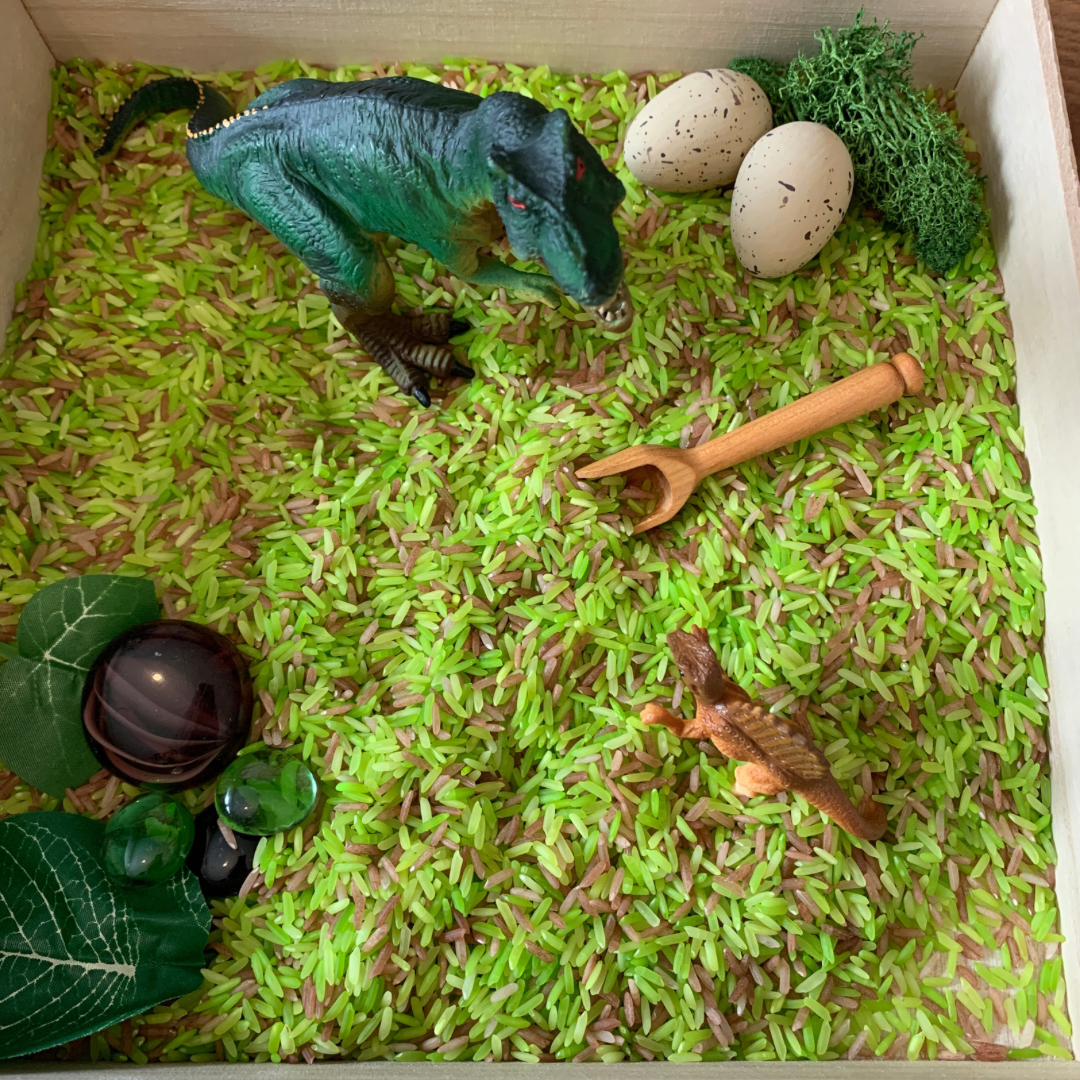 Sensorische Mini-Dinosaurier-Spielbox + Tablett und Deckel