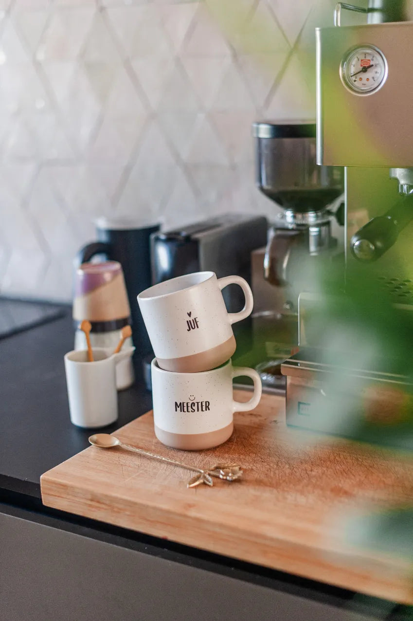 Mok keramiek 360ml wit – Juf