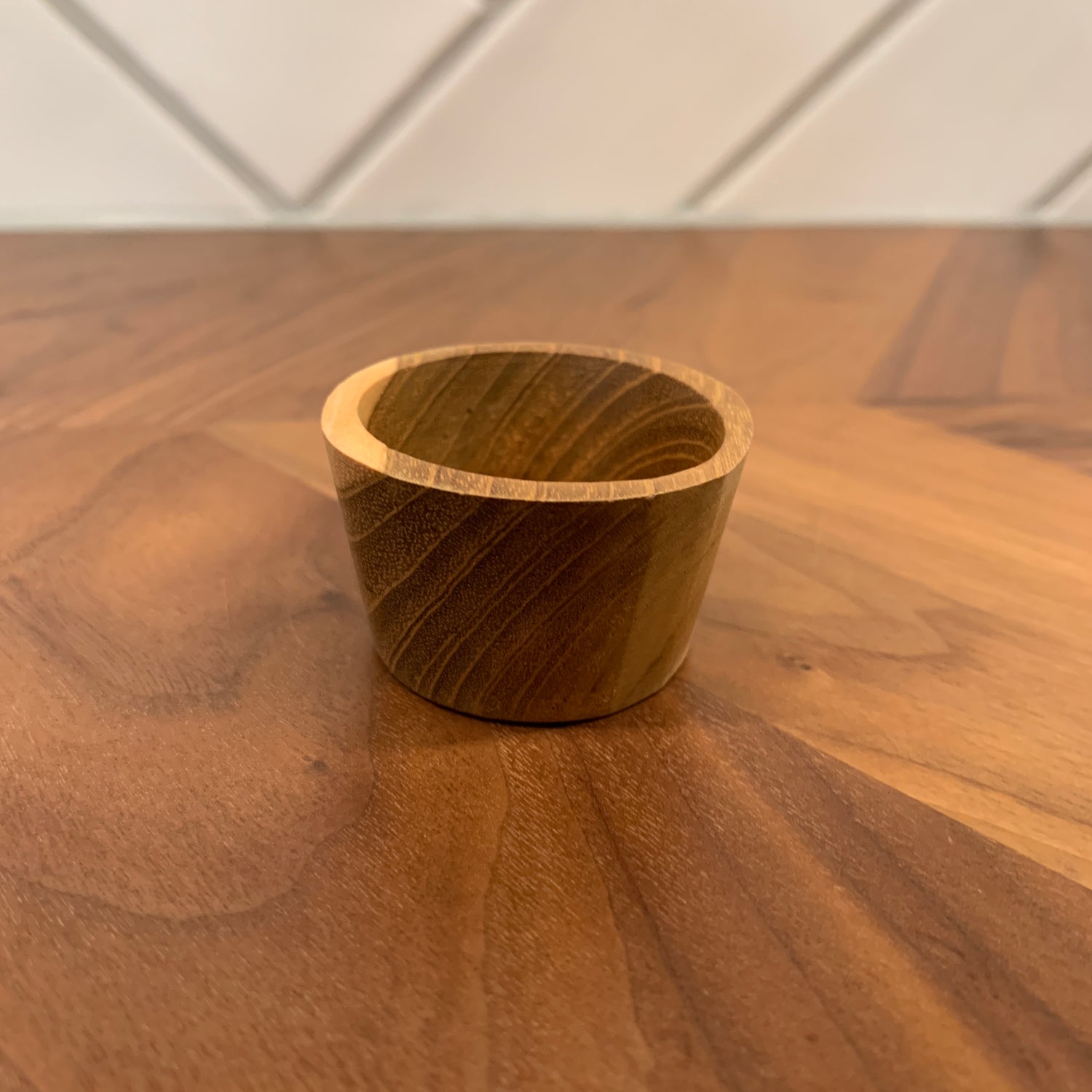 Mini-Schüssel aus Holz